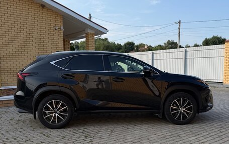 Lexus NX I, 2019 год, 3 700 000 рублей, 4 фотография