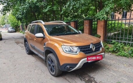 Renault Duster, 2022 год, 1 800 000 рублей, 3 фотография