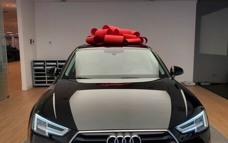 Audi A4, 2017 год, 2 400 000 рублей, 3 фотография