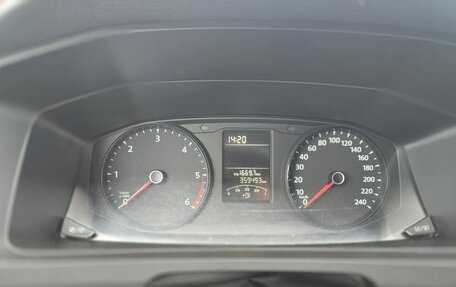 Volkswagen Transporter T6 рестайлинг, 2015 год, 1 400 000 рублей, 10 фотография