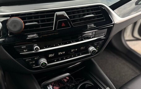 BMW 5 серия, 2018 год, 3 250 000 рублей, 26 фотография