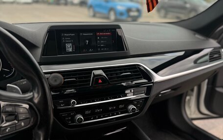 BMW 5 серия, 2018 год, 3 250 000 рублей, 24 фотография