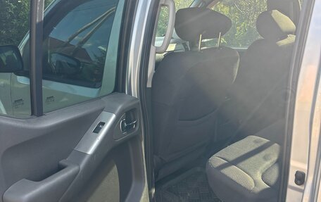 Nissan Navara (Frontier), 2006 год, 790 000 рублей, 7 фотография