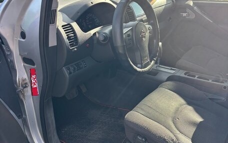 Nissan Navara (Frontier), 2006 год, 790 000 рублей, 8 фотография