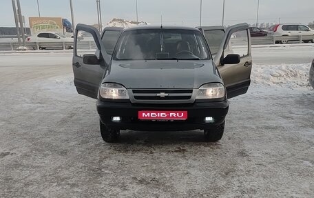 Chevrolet Niva I рестайлинг, 2004 год, 255 000 рублей, 1 фотография