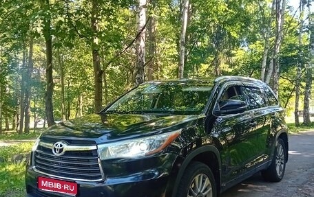 Toyota Highlander III, 2014 год, 2 190 000 рублей, 1 фотография