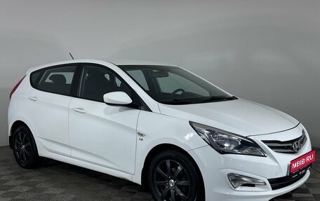 Hyundai Solaris II рестайлинг, 2015 год, 1 050 000 рублей, 3 фотография