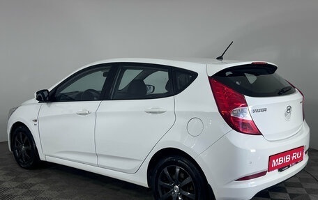 Hyundai Solaris II рестайлинг, 2015 год, 1 050 000 рублей, 4 фотография