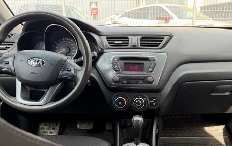 KIA Rio III рестайлинг, 2013 год, 700 000 рублей, 20 фотография