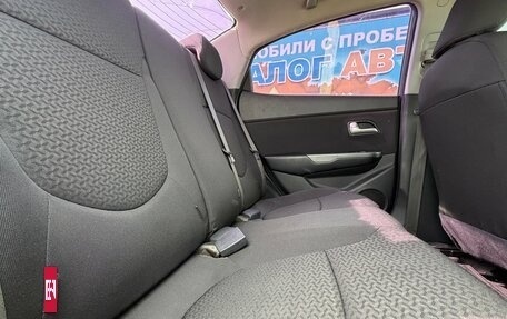 KIA Rio III рестайлинг, 2013 год, 700 000 рублей, 18 фотография