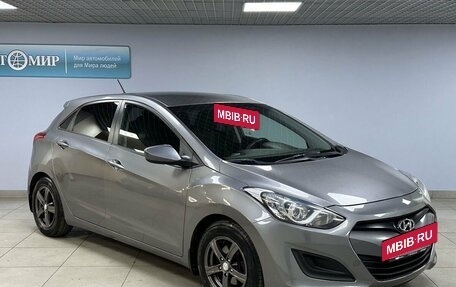 Hyundai i30 II рестайлинг, 2014 год, 1 099 000 рублей, 3 фотография
