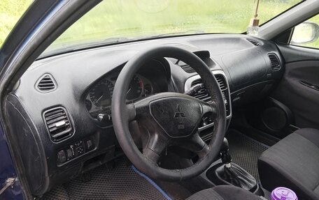 Mitsubishi Carisma I, 2003 год, 240 000 рублей, 8 фотография