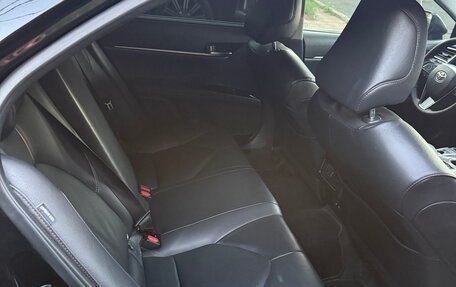 Toyota Camry, 2020 год, 2 650 000 рублей, 8 фотография