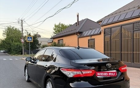 Toyota Camry, 2020 год, 2 650 000 рублей, 4 фотография