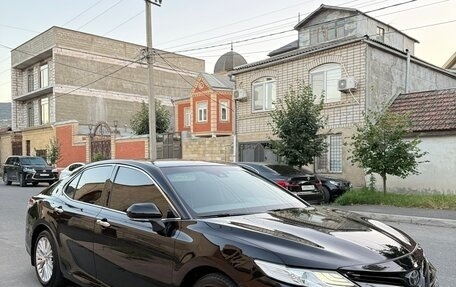 Toyota Camry, 2020 год, 2 650 000 рублей, 3 фотография