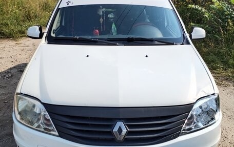 Renault Logan I, 2015 год, 330 000 рублей, 2 фотография