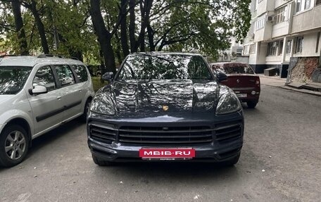 Porsche Cayenne III, 2020 год, 5 500 000 рублей, 2 фотография