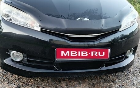 Toyota Wish II, 2015 год, 1 380 000 рублей, 2 фотография