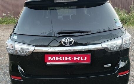 Toyota Wish II, 2015 год, 1 380 000 рублей, 10 фотография