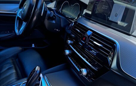 BMW 5 серия, 2018 год, 3 810 000 рублей, 3 фотография