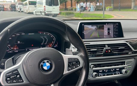 BMW 7 серия, 2019 год, 5 900 000 рублей, 9 фотография