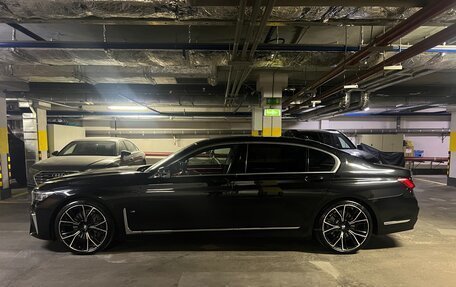 BMW 7 серия, 2019 год, 5 900 000 рублей, 18 фотография