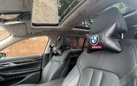 BMW 7 серия, 2019 год, 5 900 000 рублей, 15 фотография