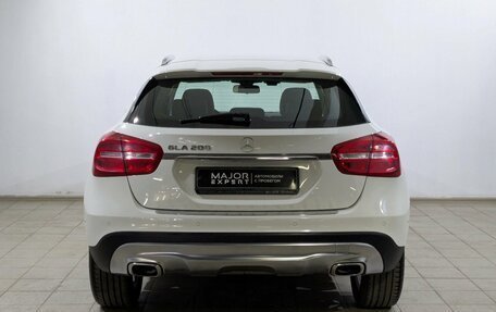 Mercedes-Benz GLA, 2017 год, 1 700 000 рублей, 16 фотография