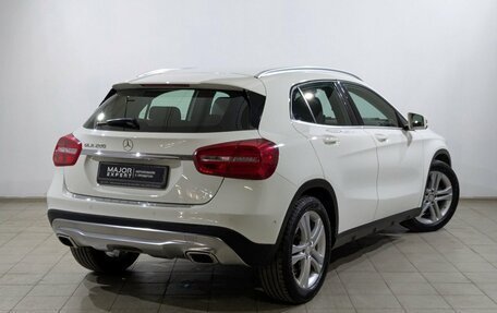 Mercedes-Benz GLA, 2017 год, 1 700 000 рублей, 14 фотография