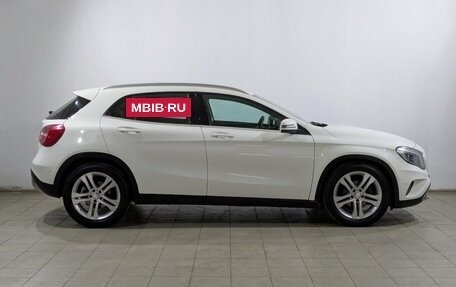 Mercedes-Benz GLA, 2017 год, 1 700 000 рублей, 11 фотография