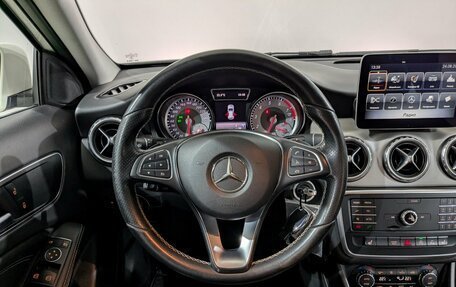 Mercedes-Benz GLA, 2017 год, 1 700 000 рублей, 25 фотография