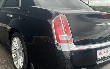 Chrysler 300C II, 2012 год, 1 625 000 рублей, 12 фотография