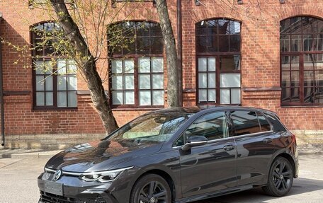Volkswagen Golf VIII, 2023 год, 2 070 000 рублей, 1 фотография