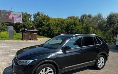 Volkswagen Tiguan II, 2021 год, 2 990 000 рублей, 1 фотография
