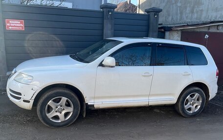 Volkswagen Touareg III, 2004 год, 870 000 рублей, 3 фотография