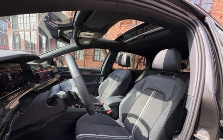 Volkswagen Golf VIII, 2023 год, 2 070 000 рублей, 9 фотография