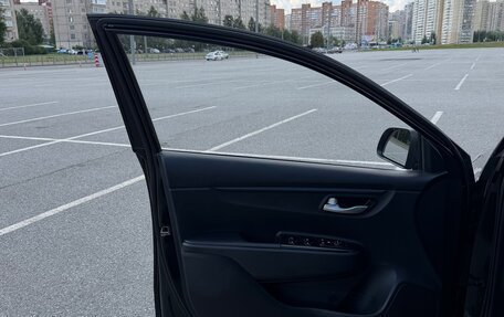 KIA Rio IV, 2018 год, 1 500 000 рублей, 8 фотография