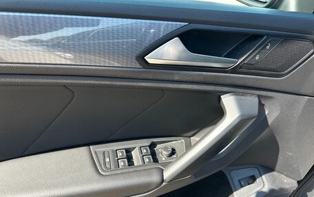 Volkswagen Tiguan II, 2021 год, 2 990 000 рублей, 5 фотография