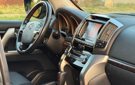 Toyota Land Cruiser 200, 2013 год, 3 300 000 рублей, 14 фотография