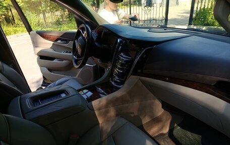 Cadillac Escalade IV, 2015 год, 3 600 000 рублей, 27 фотография