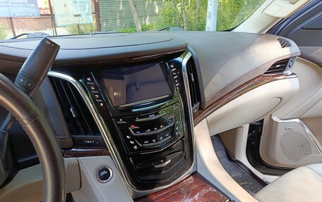 Cadillac Escalade IV, 2015 год, 3 600 000 рублей, 33 фотография