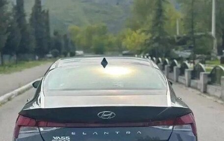 Hyundai Elantra, 2023 год, 1 590 000 рублей, 5 фотография