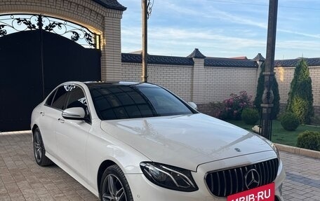 Mercedes-Benz E-Класс, 2019 год, 4 000 000 рублей, 6 фотография