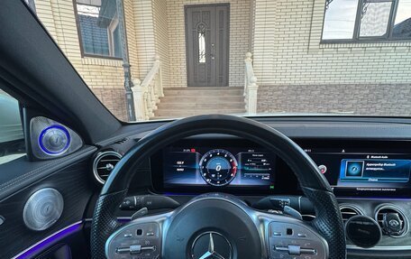 Mercedes-Benz E-Класс, 2019 год, 4 000 000 рублей, 16 фотография
