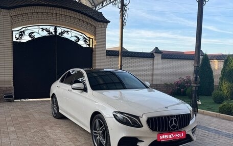 Mercedes-Benz E-Класс, 2019 год, 4 000 000 рублей, 5 фотография