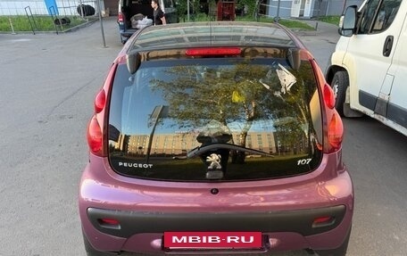 Peugeot 107 I рестайлинг, 2014 год, 690 000 рублей, 7 фотография