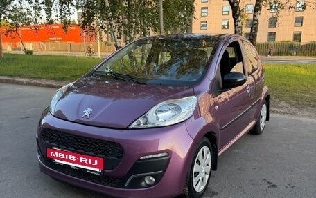 Peugeot 107 I рестайлинг, 2014 год, 690 000 рублей, 13 фотография