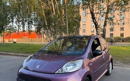Peugeot 107 I рестайлинг, 2014 год, 690 000 рублей, 14 фотография