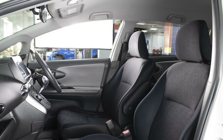 Toyota Wish II, 2012 год, 1 290 000 рублей, 6 фотография