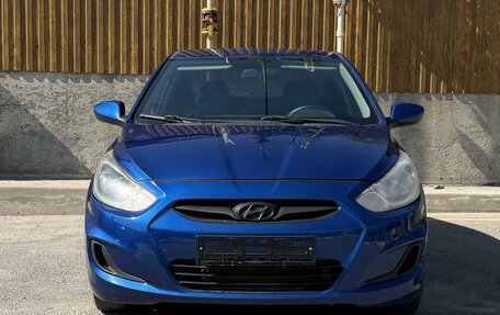 Hyundai Solaris II рестайлинг, 2011 год, 700 000 рублей, 2 фотография